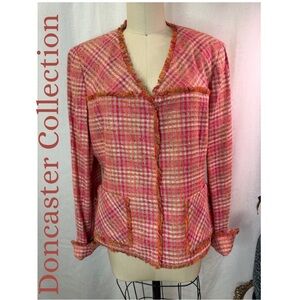 Doncaster Collection Pink Plaid Tweed Blazer Jacket Fringe Trim Size 12 Classic